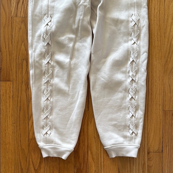Lululemon sz 0 Braided Detail High-Rise Jogger White Opal Pants Lace-Up Detail - Picture 4 of 12